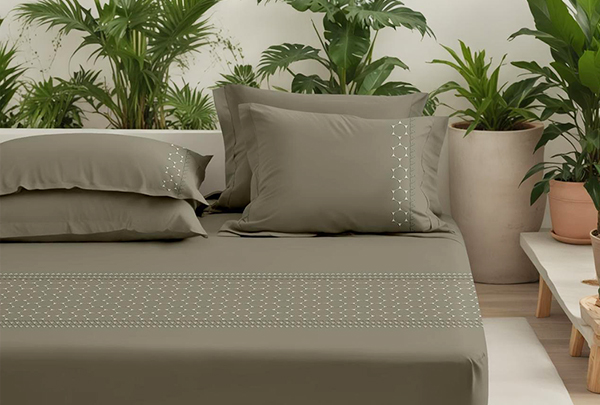 Laxury meets comforts in every threads.  Destributing premium & customized bed and bath linen tailored excuslively for the hospitality industry .